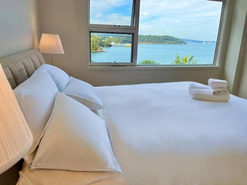 RAG05 - Mosman Exclusive Waterfront Luxury Living - Tourism Adelaide 1