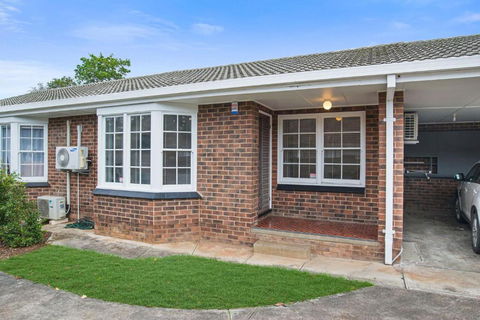 Prime Location 2 Bed Renovated In Royston Park - Tourism Adelaide 1