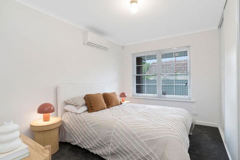 Prime Location 2 Bed Renovated In Royston Park - Tourism Adelaide 3