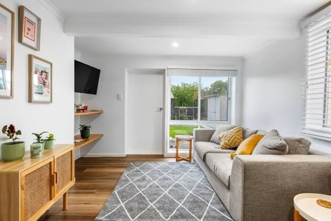 Prime Location, Stylish Space - Tourism Adelaide 0