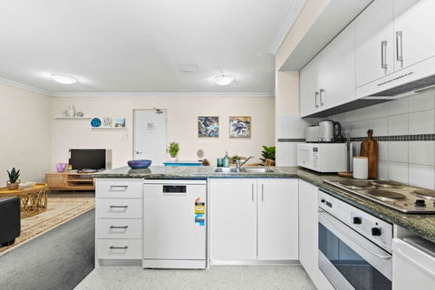 Prime Perth Apartment - Tourism Adelaide 3