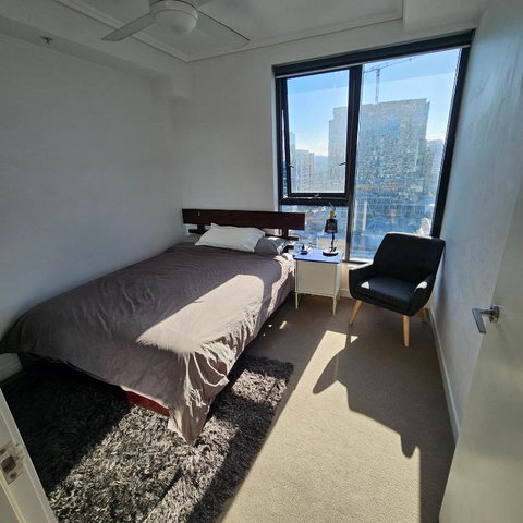 Private Bedroom & Bathroom In Shared Inner Brisbane Apartment - Tourism Adelaide 2