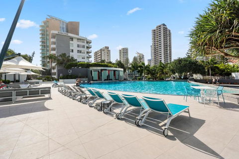 Q Tower Amazing Ocean Views 22nd Level Heated Pools Sleeps 6 - Optimise BNB - Tourism Adelaide 3