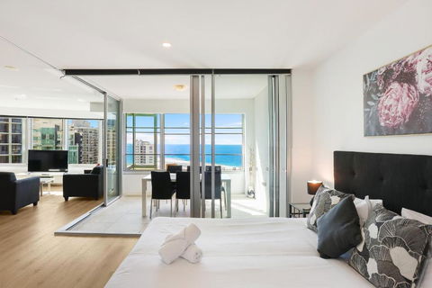 Q Tower Amazing Ocean Views 22nd Level Heated Pools Sleeps 6 - Optimise BNB - Tourism Adelaide 1