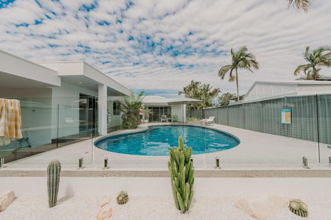 Quail Cove - Tourism Adelaide 0