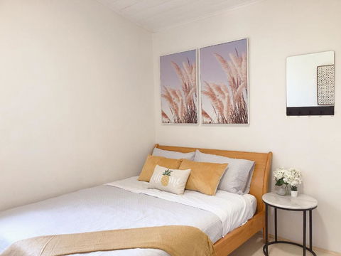 Quaint Double Or Queen Room - Mins To Stations&UNSW - Shared Bathroom - Tourism Adelaide 0