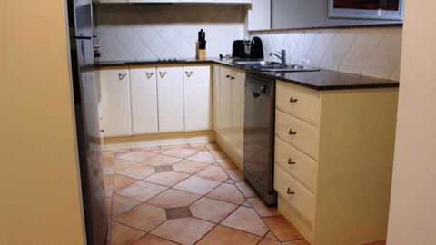 Quality Aquarius Apartment On The Beach! - Tourism Adelaide 2