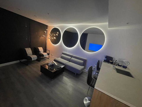Radiance Residence RnR - Tourism Adelaide 3