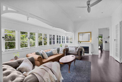 Rambling Roses - Tourism Adelaide 3