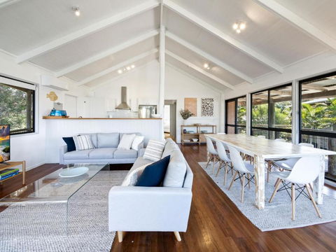 Rays Beach House By Discover Stradbroke - Tourism Adelaide 2