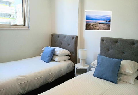 Readyset Apartments At Dockside - Tourism Adelaide 1