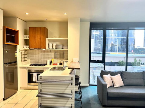 Readyset Apartments On Little Bourke - Tourism Adelaide 0