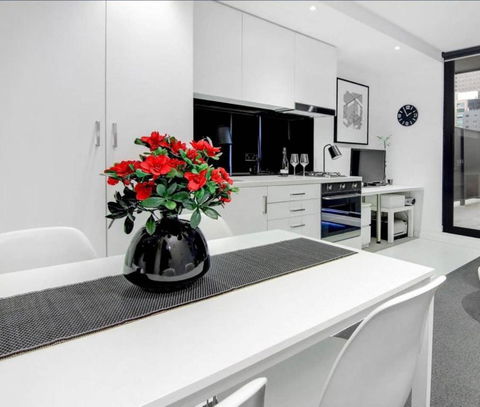 ReadySet Apartments On Little Collins - Tourism Adelaide 0