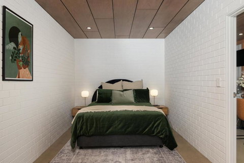 Railway Motel Myrtleford - Tourism Adelaide 1