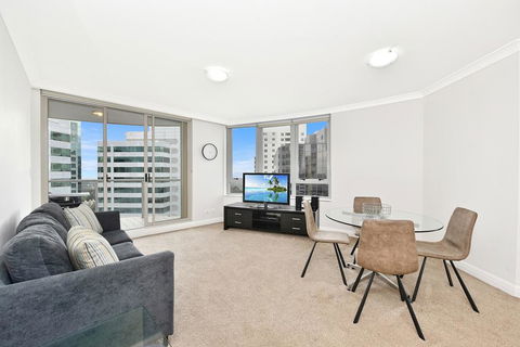 Astra Apartments Chatswood - Brown Street - Tourism Adelaide 1
