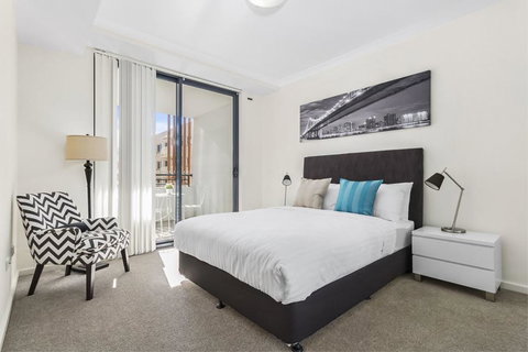 Astra Apartments Liverpool - Tourism Adelaide 0