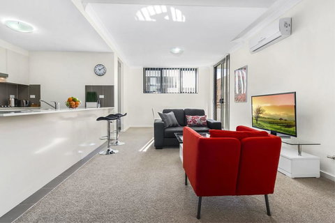 Astra Apartments Liverpool - Tourism Adelaide 2