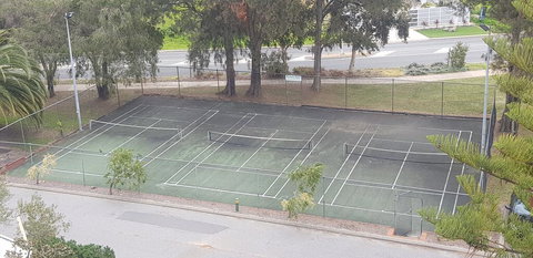 At Lee Haven Mandurah - Tourism Adelaide 3