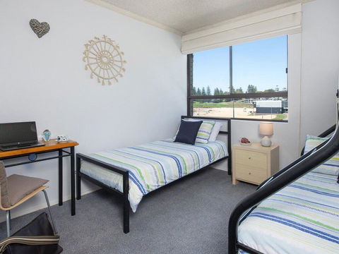 At The Beach - Kiama Surf Beach At Your Doorstep - Tourism Adelaide 3