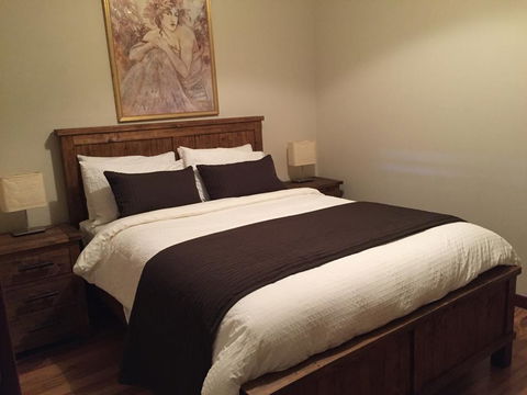 Atina Rocks Country Homestead - Tourism Adelaide 3