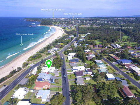 Atlantas, Mollymook Beach - Tourism Adelaide 3