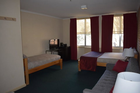 Attunga Alpine Lodge & Apartments - Tourism Adelaide 2