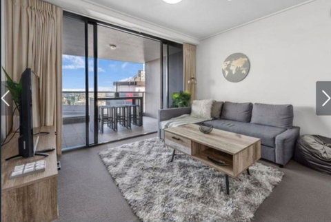 AU1 - Long Stay W Balcony RiverViews Fast WiFi - Tourism Adelaide 0