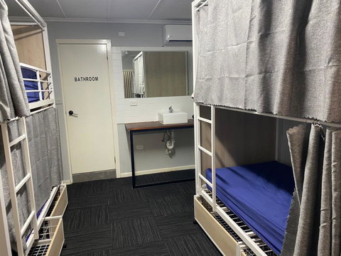 Aussie Dream Hostel - Tourism Adelaide 2