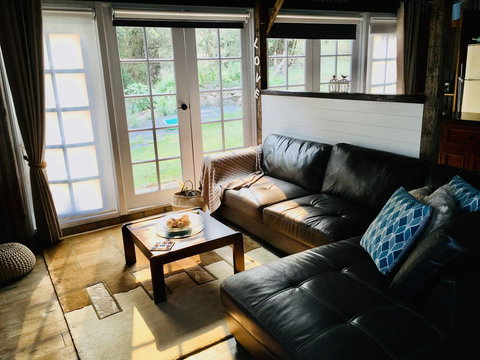 Awesome Barn Gold Coast Hinterland - Tourism Adelaide 0