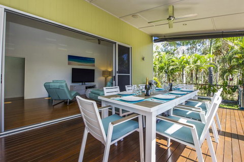Azur Villa - Tourism Adelaide 1