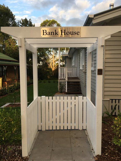 Bank House Tamborine Mountain - Tourism Adelaide 3