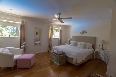 Barefoot Escape - Tourism Adelaide 2