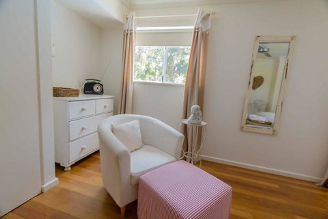 Barefoot Escape - Tourism Adelaide 3