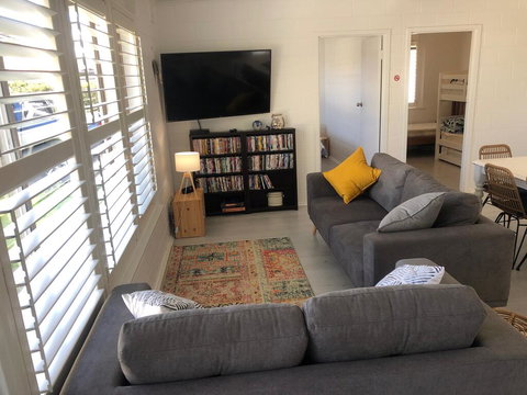 Bay Breeze Cottage - Tourism Adelaide 2