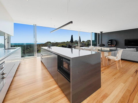 Bay Vista - Amazing Bay Views With The Beach At Your Doorstop! - Tourism Adelaide 2
