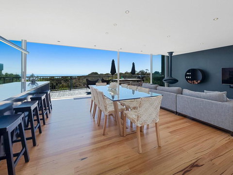 Bay Vista - Amazing Bay Views With The Beach At Your Doorstop! - Tourism Adelaide 1