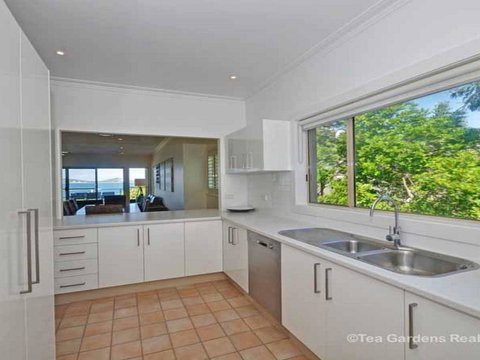 Bays Edge - Tourism Adelaide 3