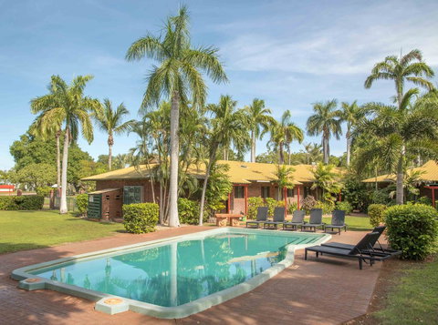 Bayside Holiday Apartments - Tourism Adelaide 0