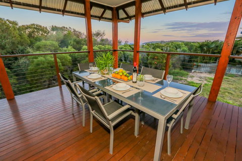 Beach Fansea - Tourism Adelaide 0