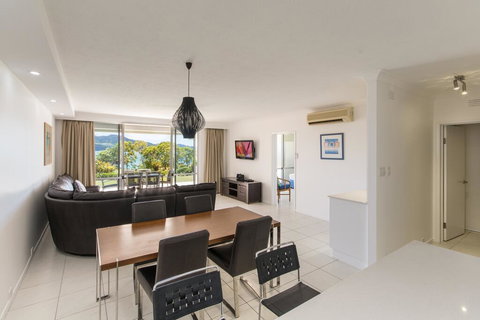 Beach Front Lagoon Lodge Apartments - Tourism Adelaide 2