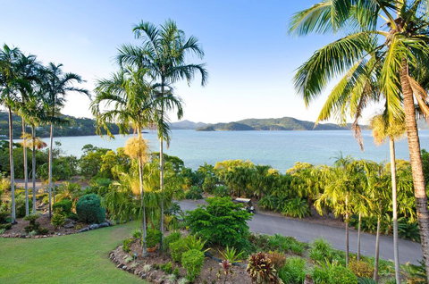 Beach Front Lagoon Lodge Apartments - Tourism Adelaide 1