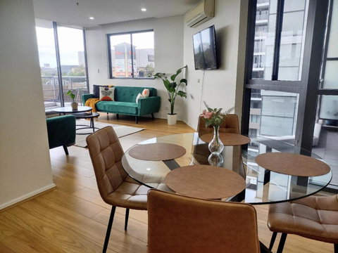 Resort Style 1 Or 2 Bedroom With Pool And Free Parking - Tourism Adelaide 1