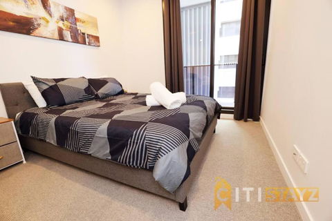Red Rose Retreat - 1bd 1bth 1CarSp Apt - Tourism Adelaide 1