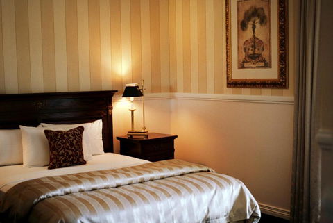Redearth Boutique Hotel - Tourism Adelaide 0