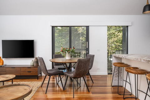 Reed Townhouse - Art House Townhouses - Tourism Adelaide 0