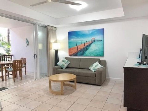 REEF RETREAT APARTMENTS PALM COVE Unit 11 - Tourism Adelaide 0