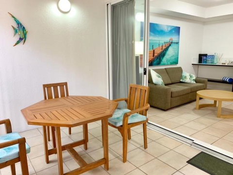 REEF RETREAT APARTMENTS PALM COVE Unit 11 - Tourism Adelaide 3