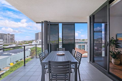 Regatta Hideaway - A Breezy Balcony Residence - Tourism Adelaide 1