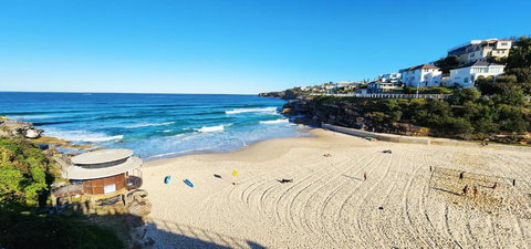 Relaxed Coastal Living With Fantastic Sea Views - Tourism Adelaide 3