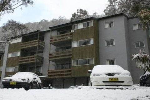 Retro 2 Bedroom Apartment - Tourism Adelaide 1